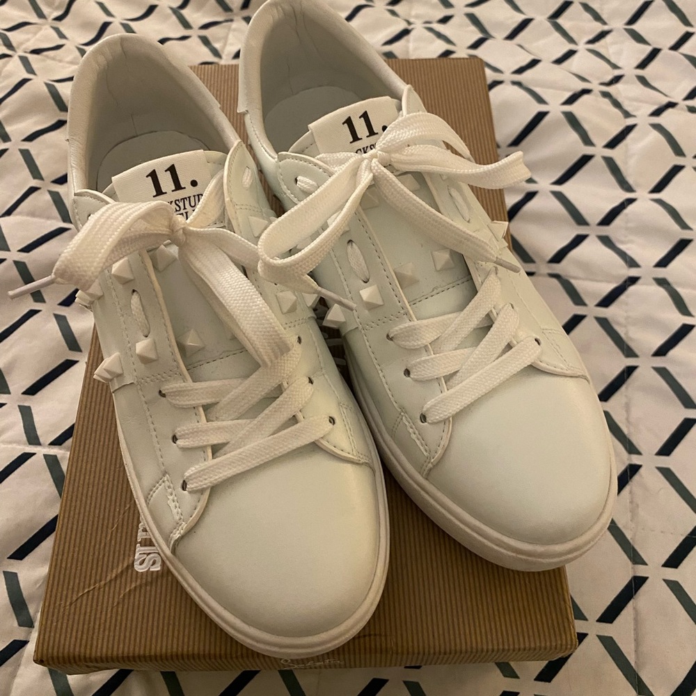 White Untitled Stud sneakers. Size 38